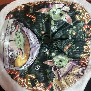 Large tree skirt and 4 stockings baby yoda